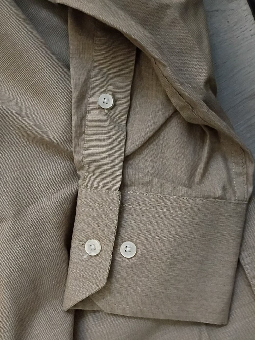 Gucci - Classic Men's Beige Dress Shirt - Picture 9 of 11